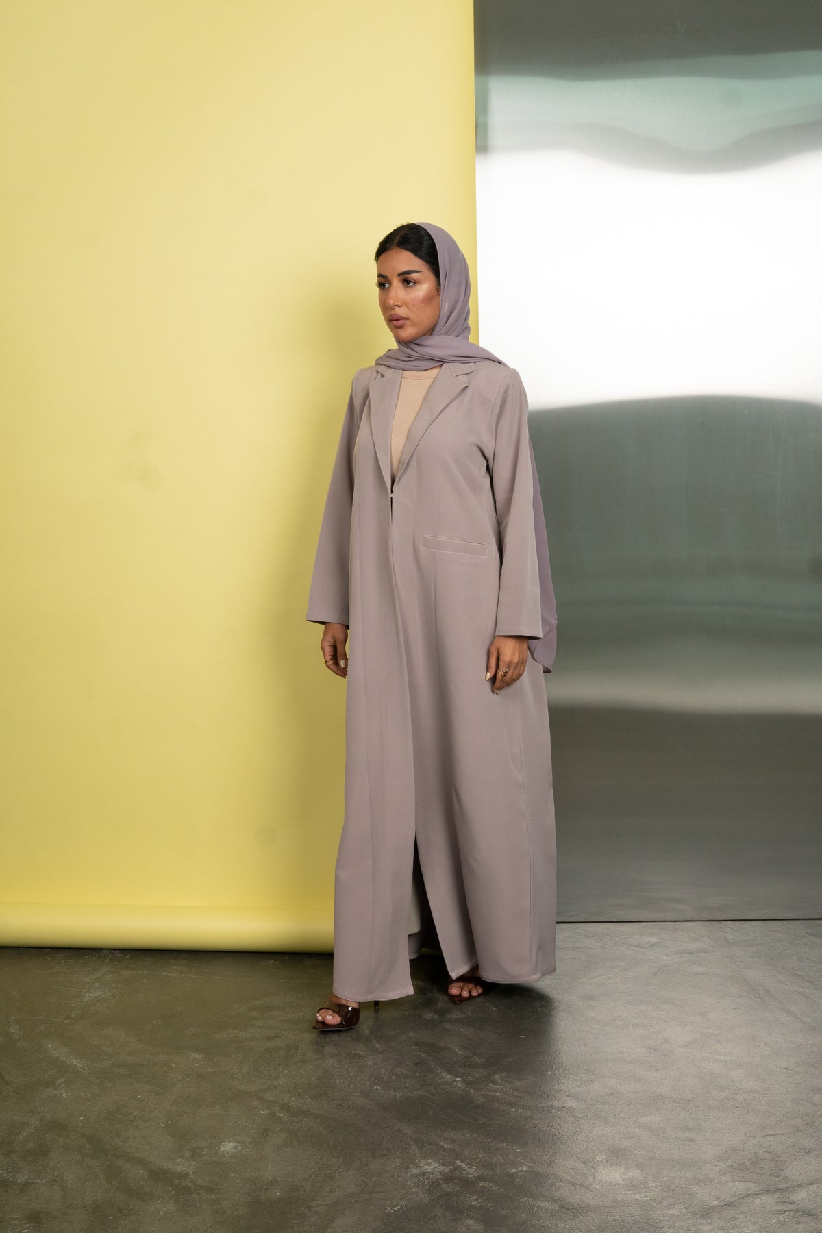 Taupe Muse