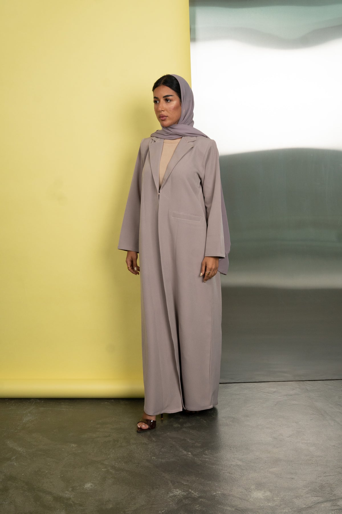 Taupe Muse